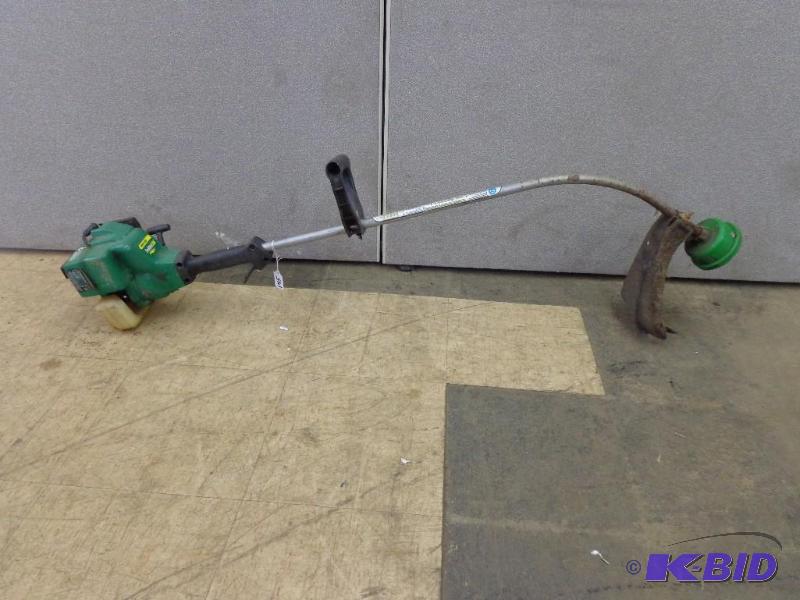 lot 145 image: Weed Eater Featherlite 03022N501321-4 Has Com...