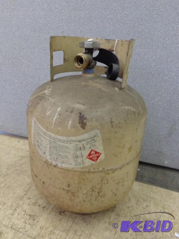 lot 151 image: Propane Tank 20Lb&nbspTank New Style Threads...