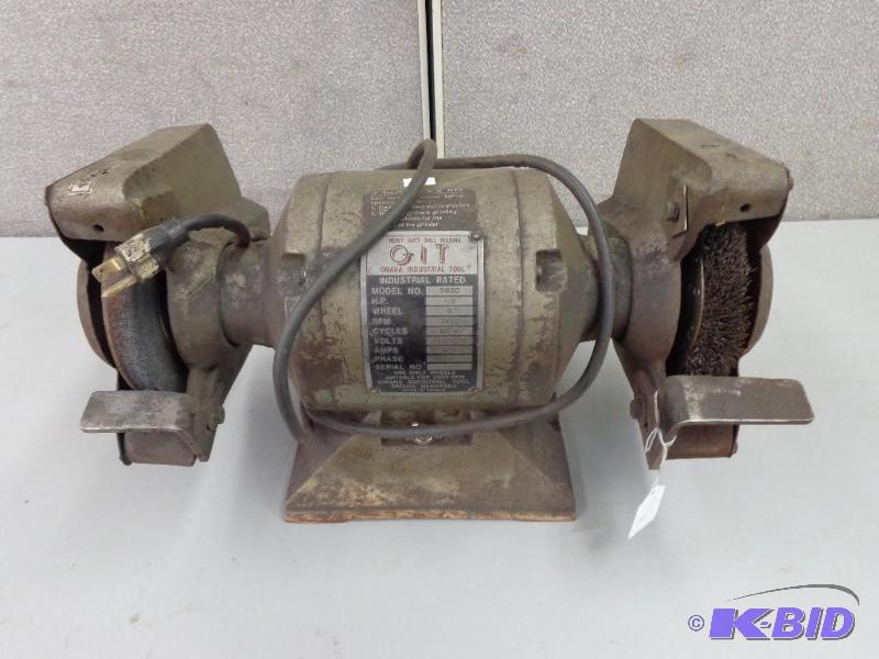 lot 170 image: Dual Wheel Grinder 1 Side of Grinder has Grin...