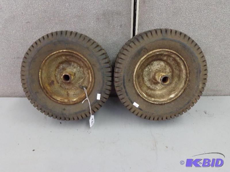 lot 182 image: 13 x 5.00-6 Lawn Mower tires with Rims Quanti...