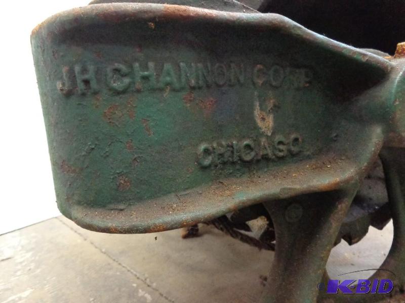 Hand Crank Winch JH Channon Corp Chicago Stee | North Auctions