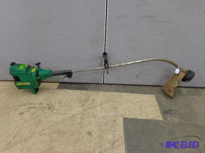 lot 45 image: Weed Eater Trimmer Model X T50 Type 1 Ser# 1K...