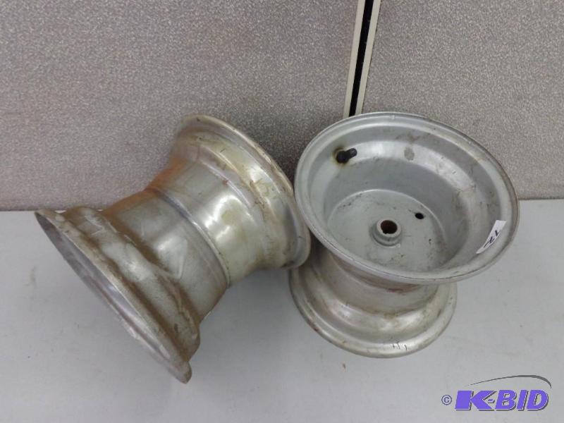 lot 72 image: Pair of Rims 9" Diameter  7 34&quo...