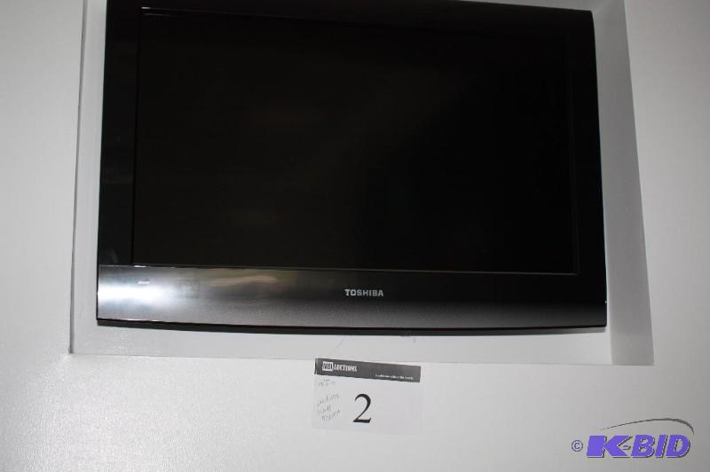 Toshiba&nbspmodel 26C100U1 HD LCD TV 25&quot...