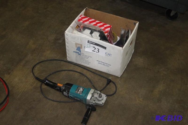 Makita 9227C 7-Inch Hook and Loop Electronic ...