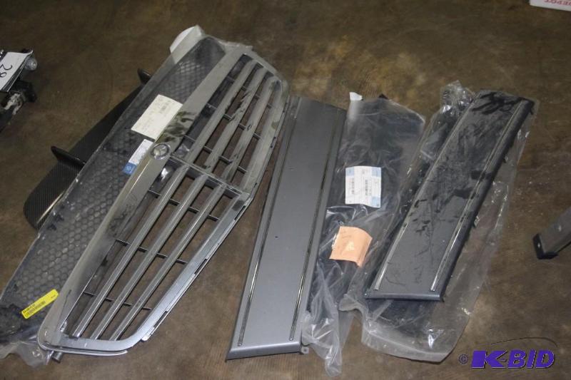 BMW blende diffusor E90LCI, Mercedes-Benz ven...
