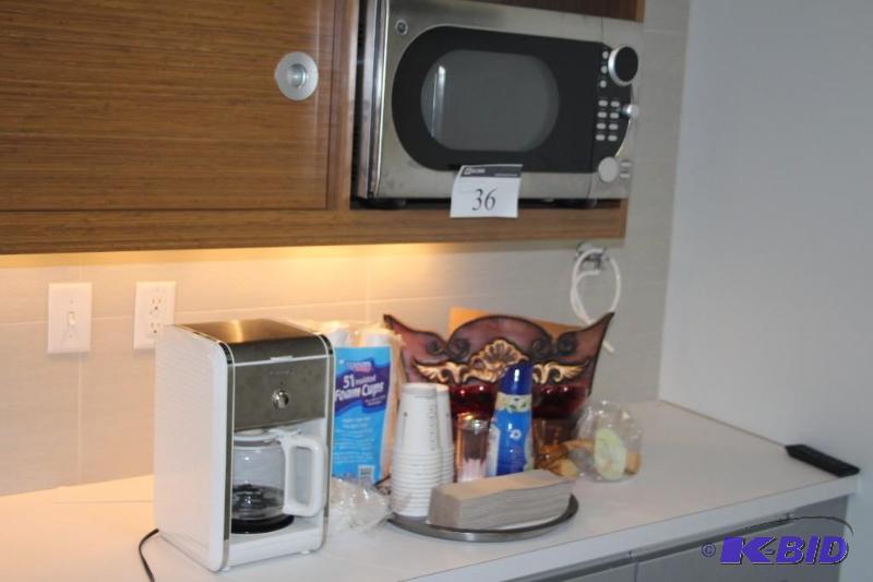 Bella brand coffee maker, GE model JES1288SH0...
