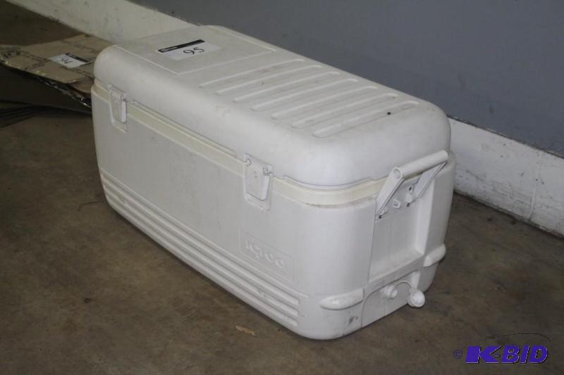 White Igloo brand cooler 33&quotx15&quotx17...