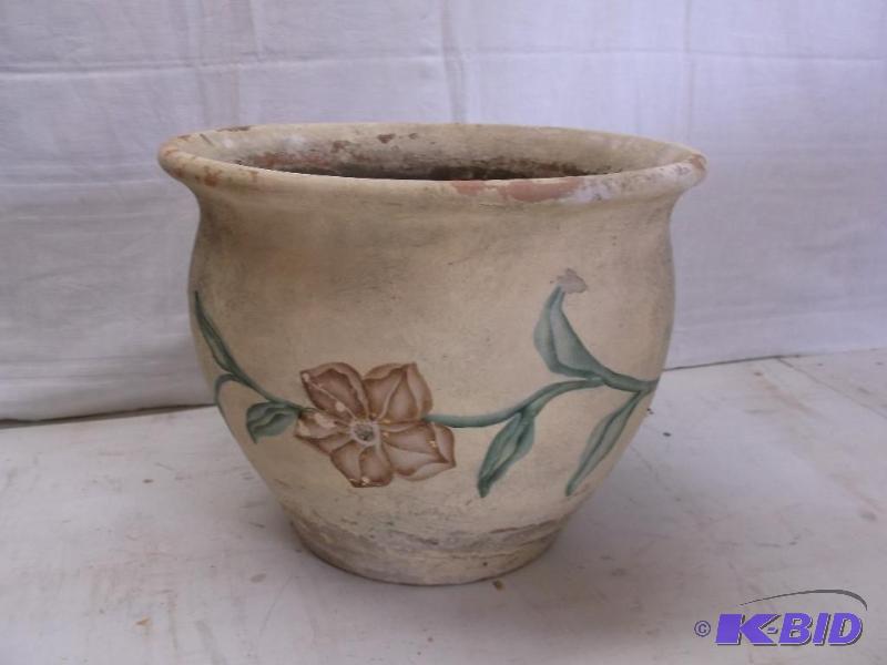 lot 110 image: Large clayceramic Flower Pot in great usable...