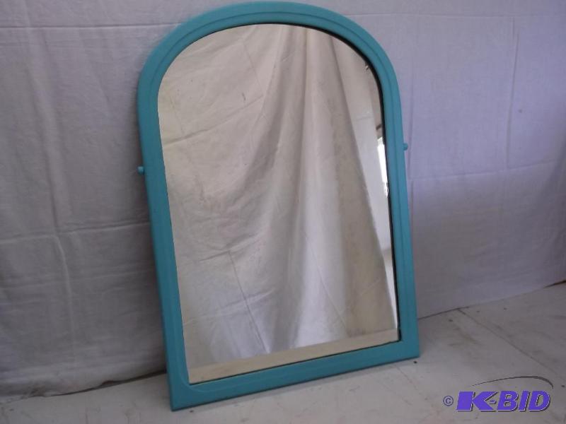 lot 111 image: Vintage painted mirror measuring 20" W x...
