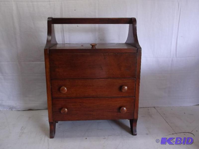 lot 114 image: Vintage Sewing Box measuring 17" L x 11 ...