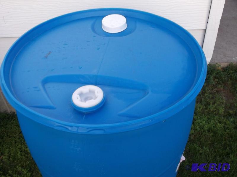 lot 127 image: Food grade 55 gallon Barrel....