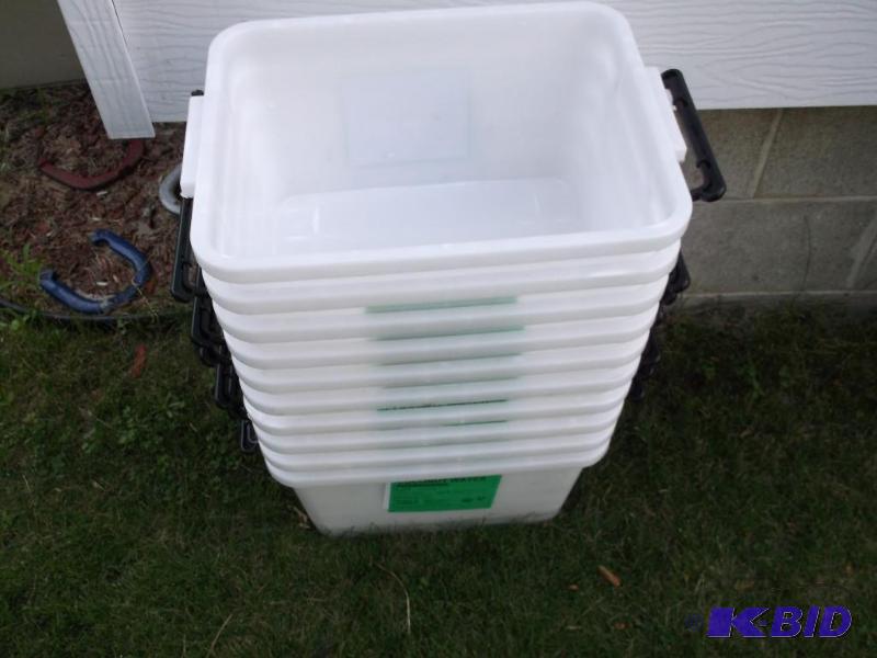 lot 131 image: Lot with 10 food grade storage bins....