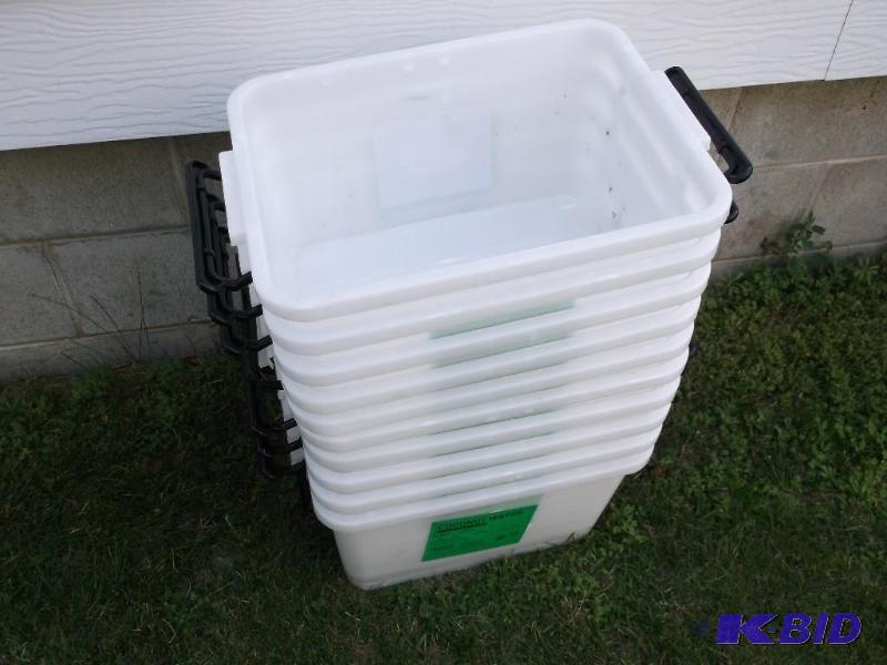 lot 134 image: Lot with 10 food grade storage bins....