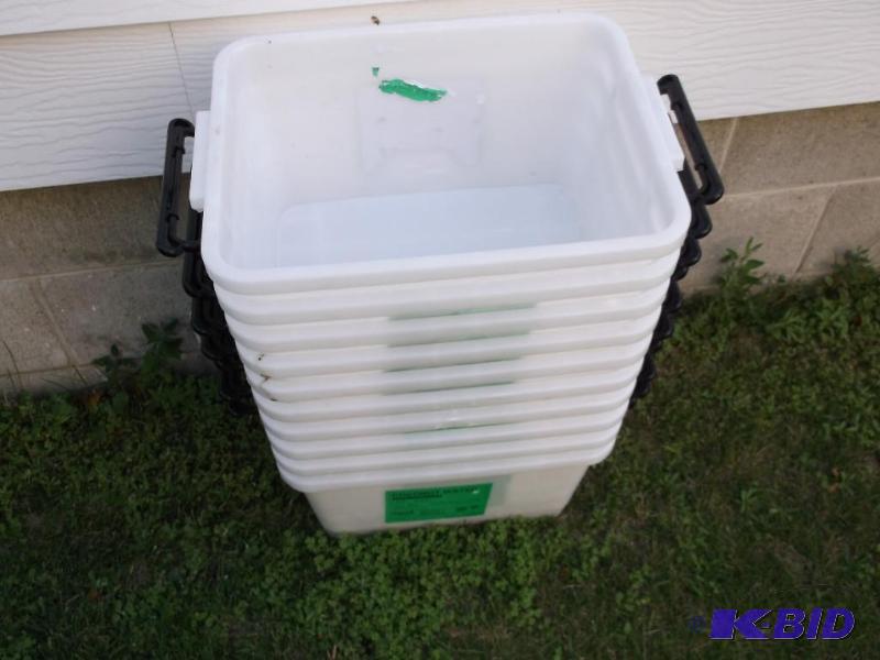 lot 141 image: Lot with 10 Food grade storage bins....