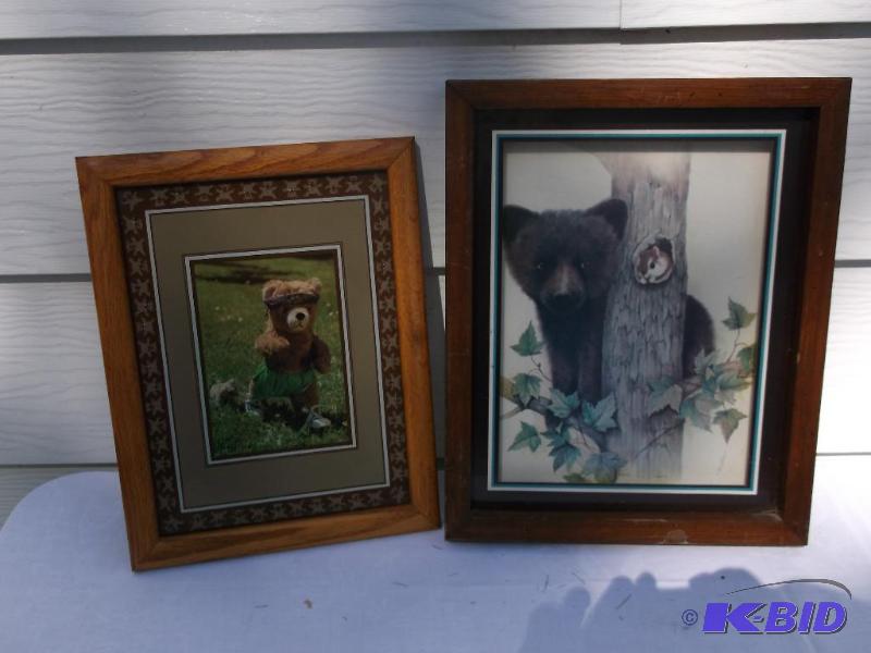 lot 57 image: Lot with 2 very cute Bear pictures they appea...