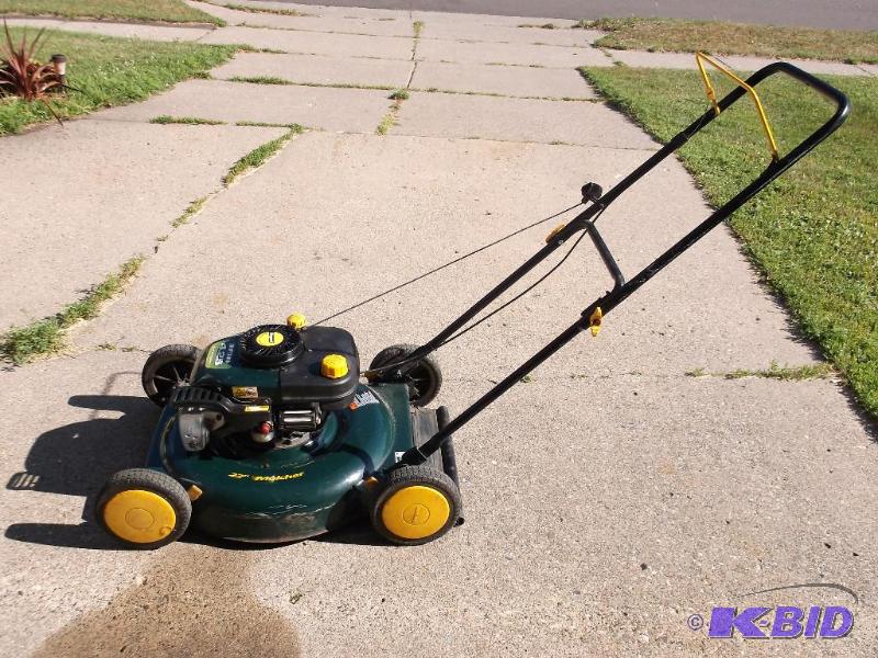 lot 61 image: Craftsman 22" mulcher Lawn mower with 4....