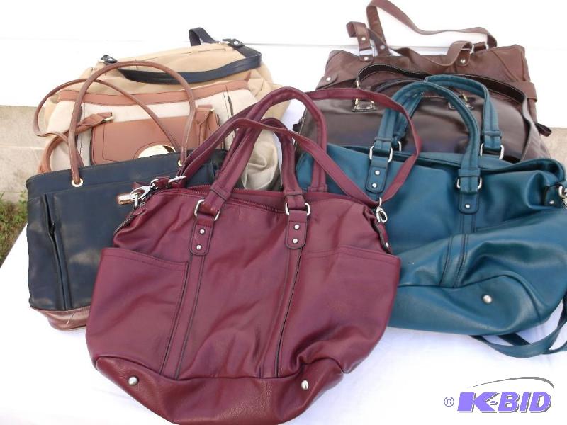 lot 76 image: Large lot with 7 Purses all appear in good co...