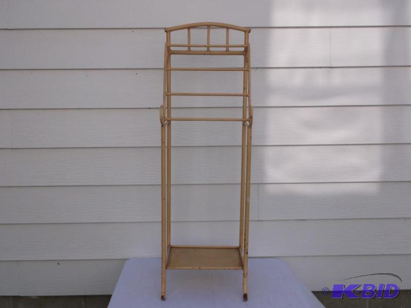 lot 77 image: Large Towel rack measuring 14 34" W x 1...