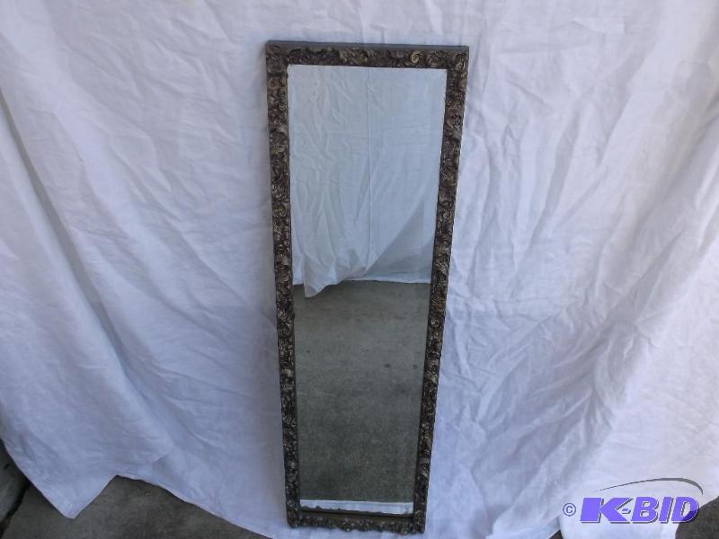 lot 90 image: Beautiful decorative beveled Mirror measuring...