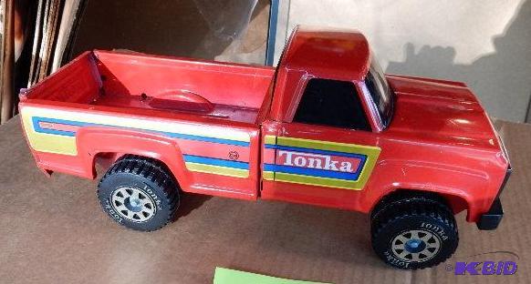 lot 58A image: TONKA pickup Truck.. Tailgate Drops.. 14 12 ...
