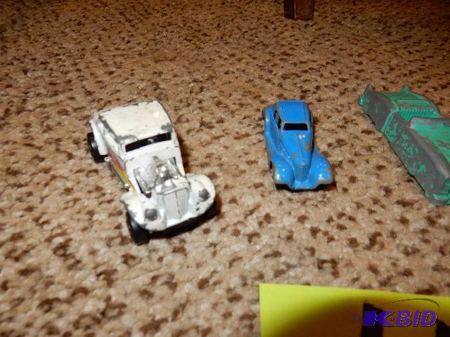 lot 58F image: METAL MATCI 1980 Custom Lincoln, Tootsie Toy,...