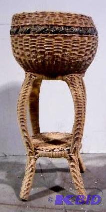 lot 181 image: Plant Holder Stand - Matches lot 180 - 13&quo...