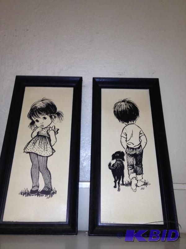 LEE Big Eyed Kids Wall Hangings