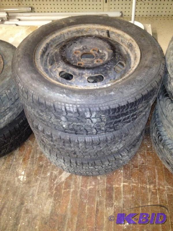 P17565R14 Classic Radial tires on wheels,&nb...