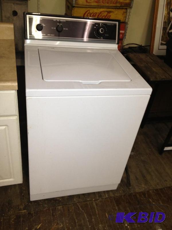 Maytag Heavy Duty washing machine, used but g...