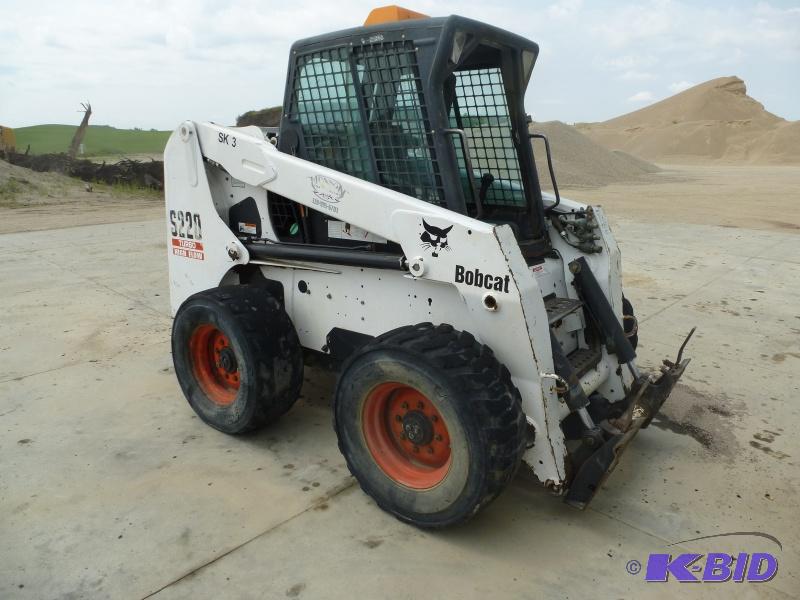 2004 Bobcat S220 Skid Steer Has 75 Hp Diesel...