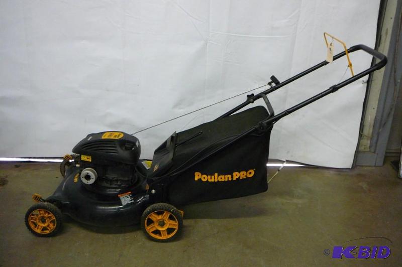 Poulan pro discount push mower bagger