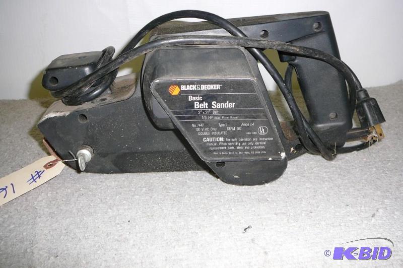 lot 16 image: Black & Decker Belt Sander 3" x 21&q...