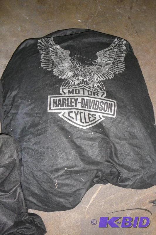 lot 36 image: Harley Davidson Cover Model 98716-87...