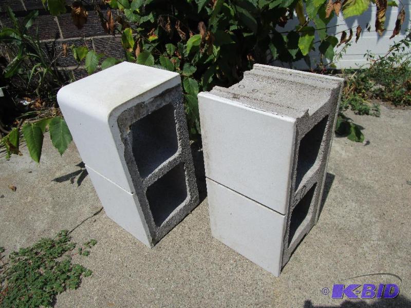 Cement blocks with ceramic surface, 15 corner...