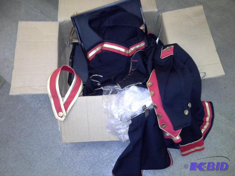 costume