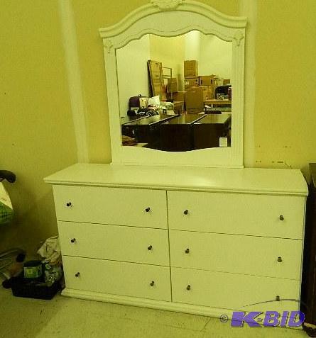 Dresser six drawer with mirror - white. Dimen...