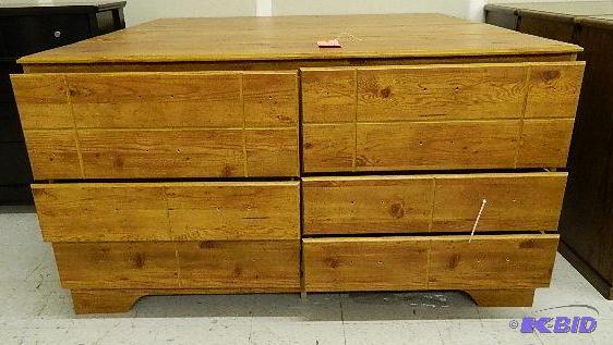Dresser six drawer  light wood color. Dimens...