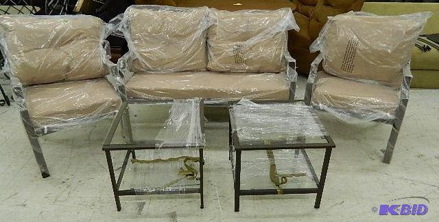 Outdoor Patio (5) pc set  Includes 2 chairs...