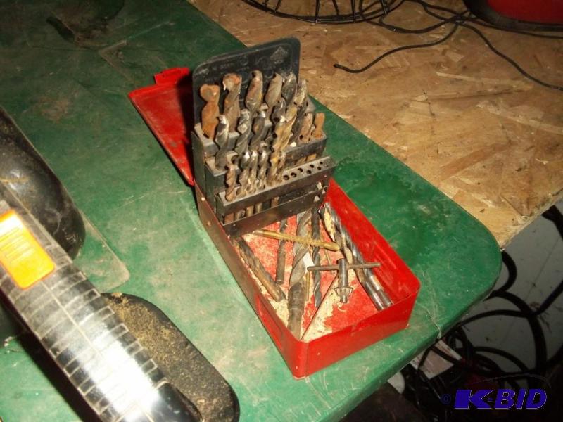 lot 104 image: drill bits