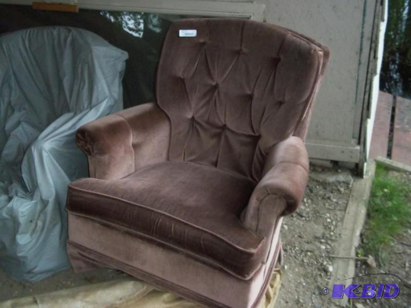 lot 115 image: Chair