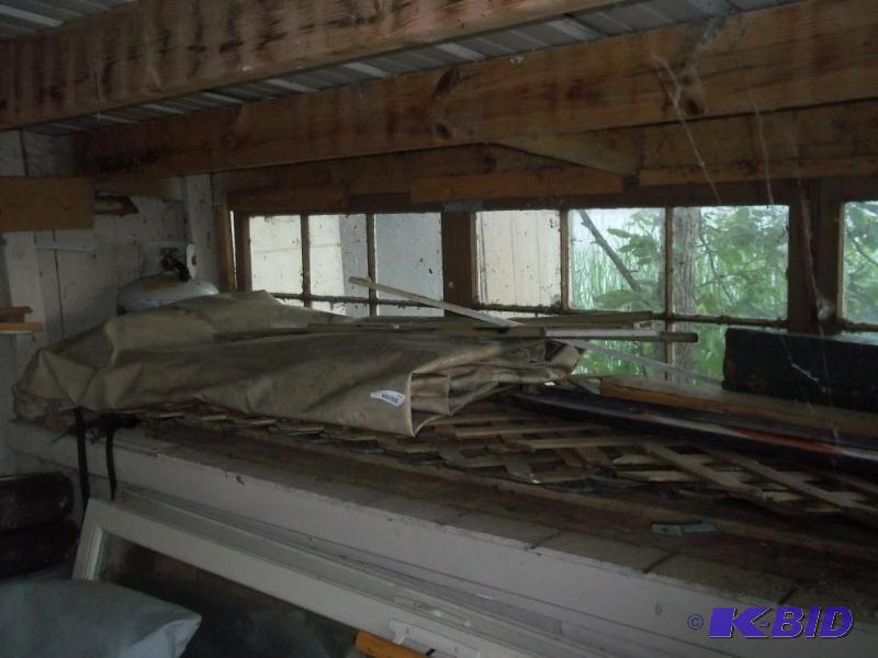 lot 117 image: Misc, garage materials