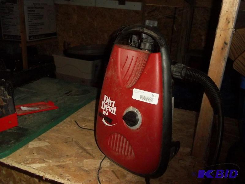 lot 133 image: Dirt devil pressure washer