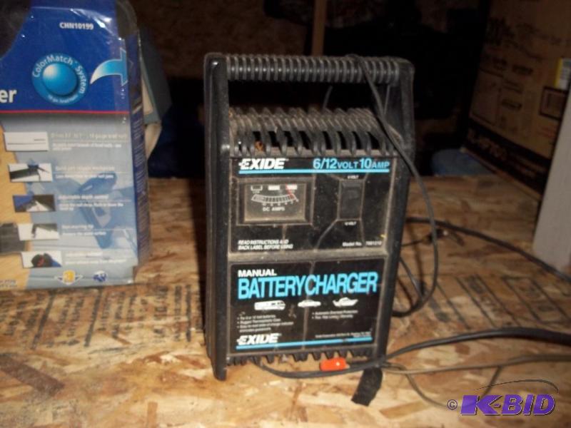 lot 153 image: Battery Charger