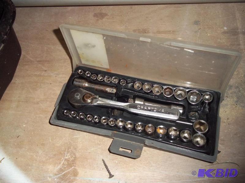 lot 157 image: Socket set