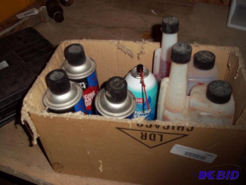lot 164 image: Box of starting fluid and stabilizer