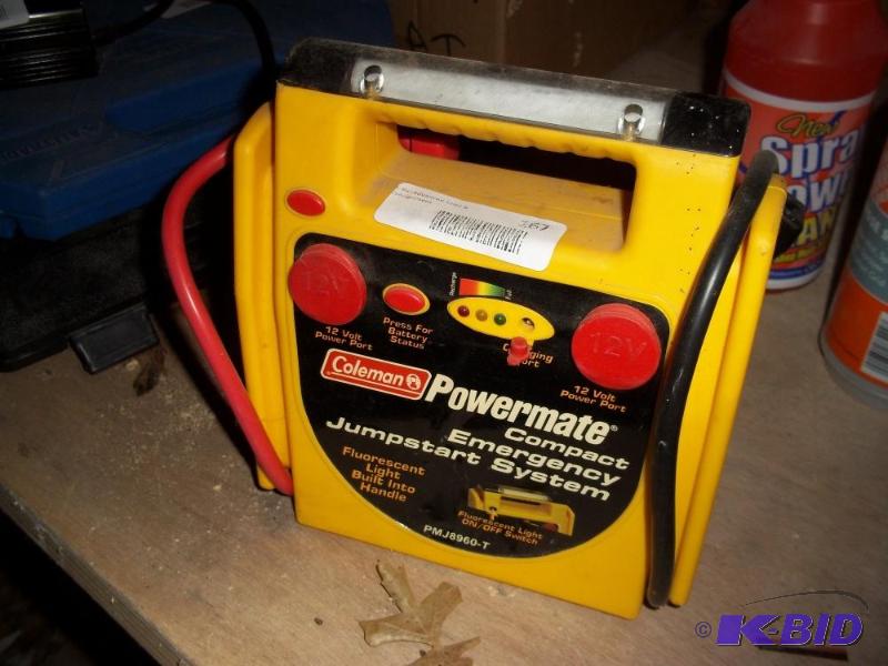 lot 167 image: Coleman powematic jumpstarter box