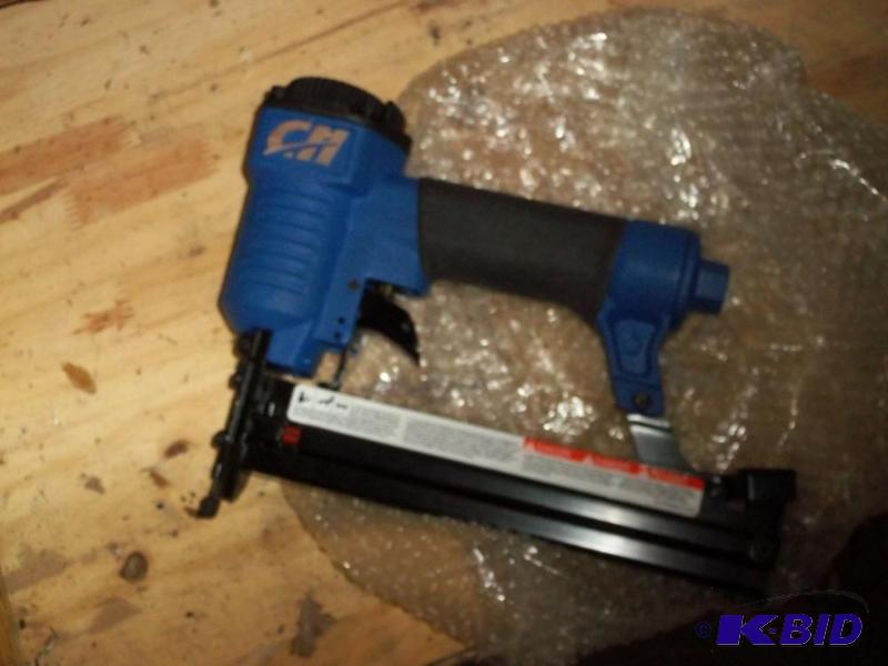 lot 230 image: campbell hausfeld - new nail gun