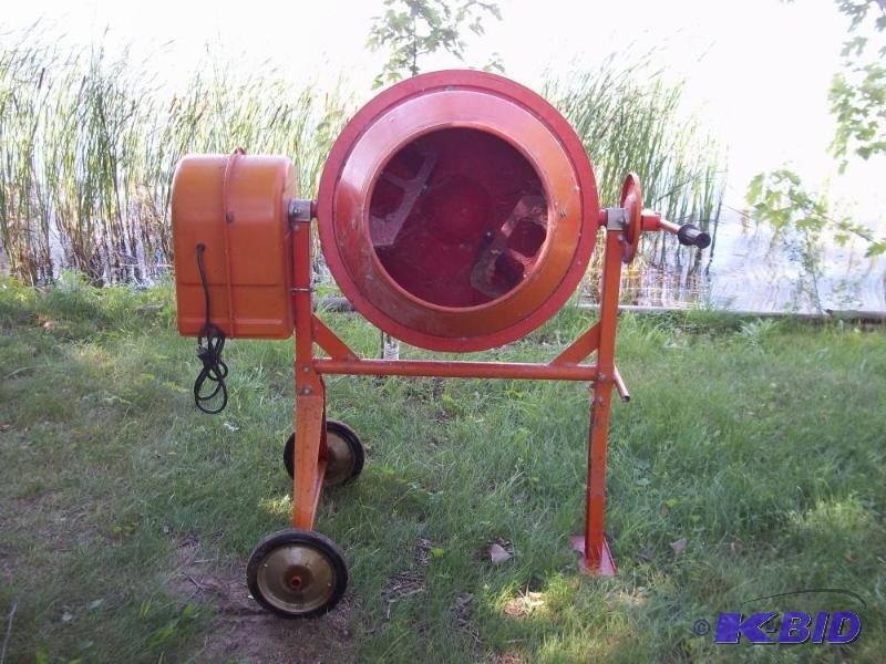 lot 249 image: 3.5 cubic foot cement mixer rolling portable