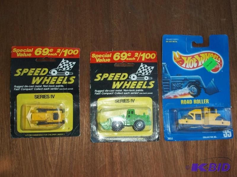 lot 268 image: hot wheels road roller, speed wheels catepillar, speed wheels payloader - all in original packaging
